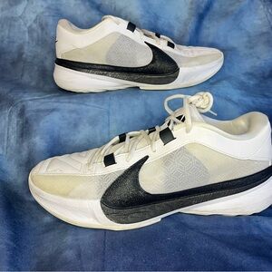 Nike Zoom Freak 5